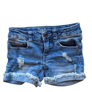 Hippie Girl Distressed Denim Shorts Jean shorts– Size 4